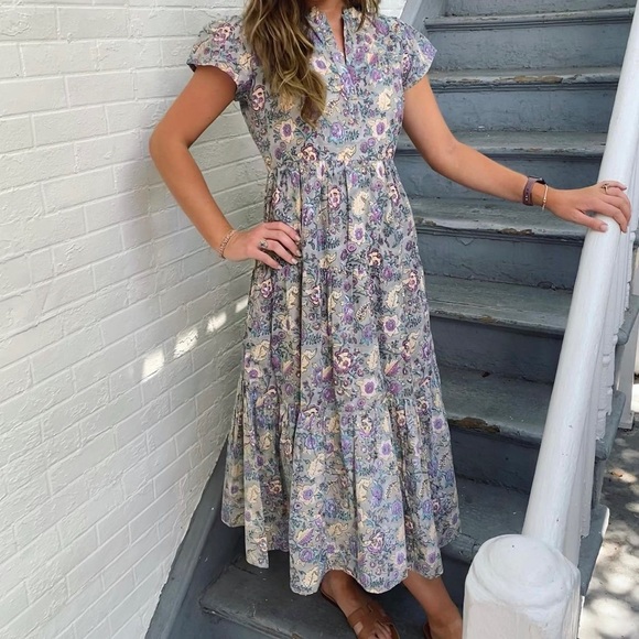 Madison Mathews Dresses & Skirts - Madison Mathews Folly Midi Dress